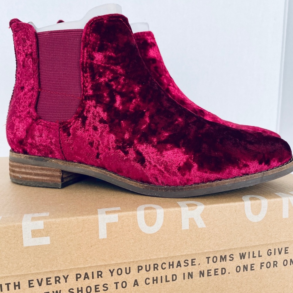 TOMS Ella Bootie - Wine Velvet